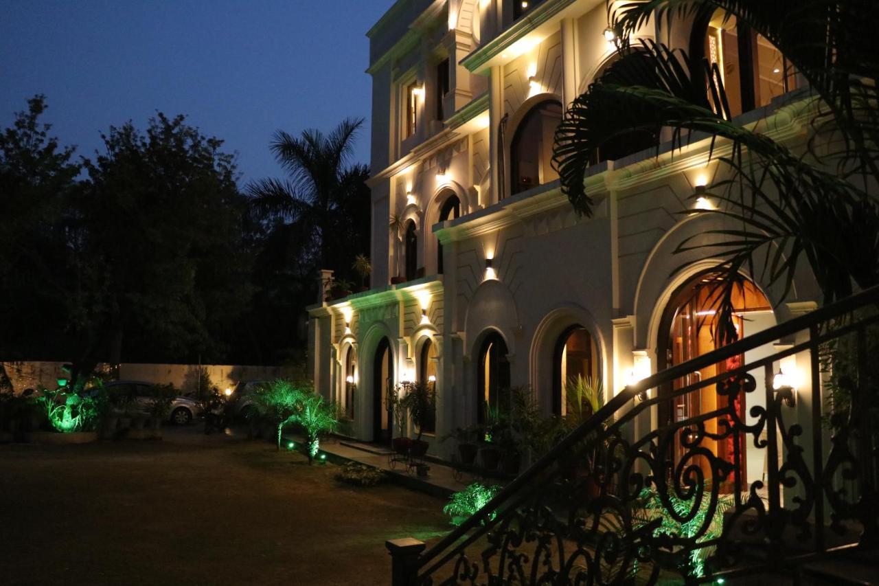 Hotel Pushap Palace Patiāla Екстериор снимка